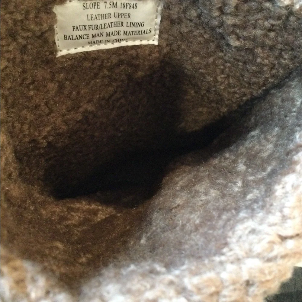 OTBT Leather Slope Boot - Picture 9 of 11